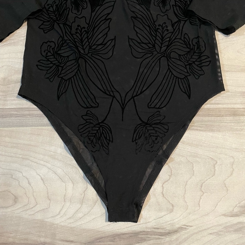 LOVE CULTURE Sheer Black Floral Long Sleeve Onesie -See Measurements - Picture 2 of 13